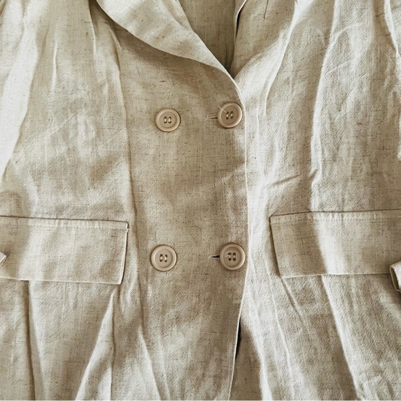Ecru Linen Blazer - Picture 3 of 13